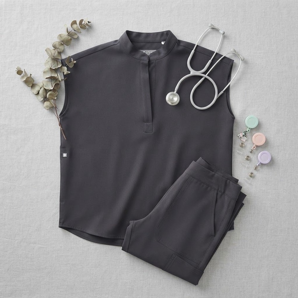 Figs Technical Collection Sleeveless Scrub Top Graphite Grey Mandarin Collar M